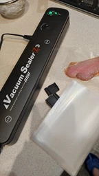 Вакуумний пакувальник для продуктів харчування вакууматор Vacuum Sealer + 10 пакетів для вакууматора Чорний