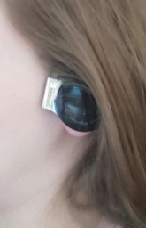 Бездротові водонепроникні Bluetooth навушники F2 із зарядним кейсом, мікрофоном і сенсорами управління фото від покупців 3