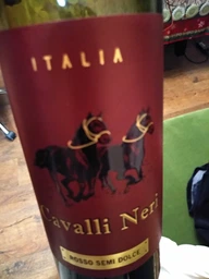 Вино Cavalli Neri Rosso Italiano Semi-Dolce красное полусладкое 0.75 л 12% (8033116405560)
