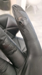 Одноразові рукавиці MedTouch нітрилові без пудри Розмір S 100 шт. Чорні (4820226660064/Н325914) фото від покупців 10