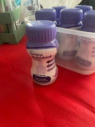 Дитяча суміш Nutricia Nutridrink Protein Berries 4 шт х 125 мл (8716900570353) фото від покупців 6