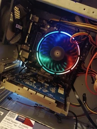 Процессор AMD Ryzen 3 2200G AM4 (YD2200C5FBBOX) Б/У