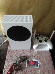 Ігрова консоль Microsoft Xbox Series S 512GB (White) фото від покупців 18