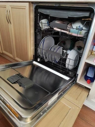 Посудомийна машина WHIRLPOOL WIC3C33PFE