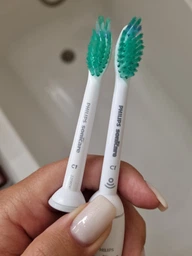 Насадки для зубної щітки PHILIPS Sonicare HX6012/07 ProResults фото від покупців 16