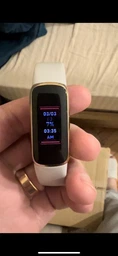 Фитнес-браслет Fitbit Luxe Lunar White