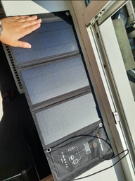 Сонячний зарядний пристрій портативна сонячна панель Bodasan 21W 5V 2.1A фото від покупців 5