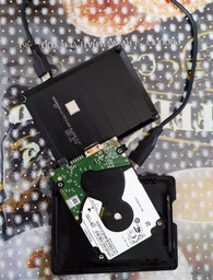 Зовнішній жорсткий диск Western Digital 2.0TB WD P10 Game Drive (WDBA2W0020BBK-WES1) фото від покупців 17