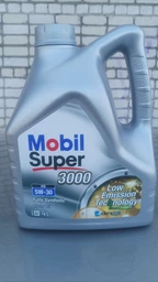 Моторна олива Mobil Super 3000 XE 5W-30 4 л (153018) фото від покупців 3