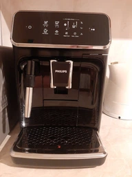 Кофемашина PHILIPS Series 2200 EP2221/40