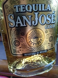 Текила San Jose Gold 0.7 л 35% (3107872600783) фото от покупателей 2
