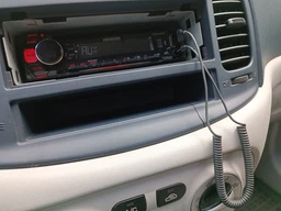 Адаптер USB - ресивер UGREEN CM309 Bluetooth Car Receiver Aux with Mic (UGR-70601) фото от покупателей 9