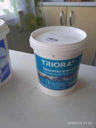 Шпаклевка влагостойкая акриловая TRIORA NEW 1.5кг фото от покупателей 2