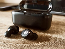 Бездротові навушники F9 з павербанком - Bluetooth сенсорні вакуумні чорні вкладиші фото від покупців 15