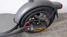 Електросамокат Xiaomi Scooter 4 чорний фото від покупців 11