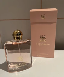 Туалетная вода для женщин Trussardi Delicate Rose 50 мл фото от покупателей 7
