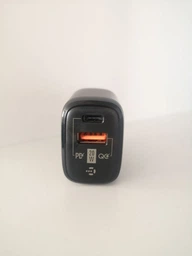 Адаптер мережевий Intaleo TCGQPD220 1Type-C 1USB 3A Black (1283126509995) фото від покупців 1