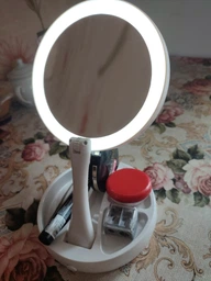 Настольное зеркало для макияжа Mirror с LED подсветкой складное круглое (9988) фото от покупателей 2
