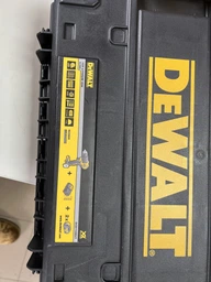 Дрель-шуруповерт аккумуляторная бесщеточная ударная DeWALT DCD709M2T