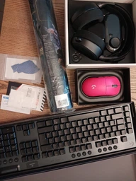 Миша Logitech G Pro X Superlight Wireless Black (910-005880) фото від покупців 10