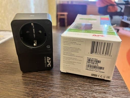 Сетевой фильтр APC Essential SurgeArrest 1 розетка Black (PM1WB-RS) фото от покупателей 1