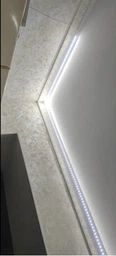 USB Світлодіодна LED стрічка SMD2835 гнучка самоклеюча 5 вольт від повербанку. ЮСБ економна лампа світильник нейтральне біле світло від Power Bank 3 метри фото від покупців 2