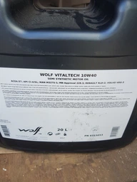 Моторное масло Wolf VitalTech 10W-40 20 л (8315053)