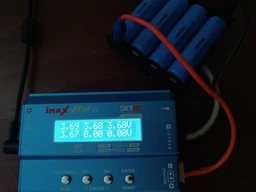 Акумулятор 18650 Li-Ion Vipow ICR18650 FlatTop, 2500mAh, 3.7V, Blue фото от покупателей 18