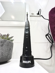 Электрическая зубная щетка PHILIPS Sonicare HX6830/44 Protective Clean 4500 фото от покупателей 3