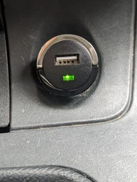 Автомобильное зарядное устройство Strax bulk Car Charger 2.4A Single USB-A Black (4029948595757) фото от покупателей 2