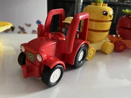 Конструктор LEGO DUPLO Трактор для вирощування фруктів та овочів 19 деталей (10982)