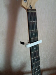 Набор для гитары каподастр и медиатор 3 шт 0.58-0.81 мм Alice Acoustic White фото от покупателей 6