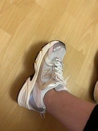 Подростковые кроссовки для девочки New Balance 530 GR530ADL 38 (5.5US) Серебристые (197967871504) фото от покупателей 2