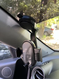 Автодержатель для телефона Ugreen LP405 Waterfall-Shaped Suction Cup Phone Mount Black (UGR-20473) фото от покупателей 2