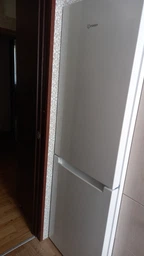 Холодильник с нижней морозильной камерой Indesit INFC8TI21W0, 2 двери, 231л, 104л, A+, NF, Белый (INFC8TI21W0) фото от покупателей 1