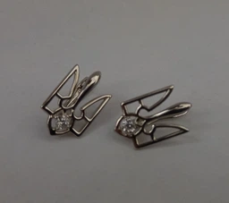 Сережки медзолото Герб України Xuping Сережки Герб України Тризуб медсплав родій Сережки герб з фіанітом фото від покупців 1