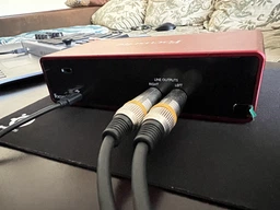 Аудиоинтерфейс Focusrite Scarlett 2i2 (3Gen)