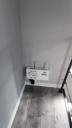 Полка для роутера WiFi Кот удачи коробка 40*20*10 см Белая фото от покупателей 2