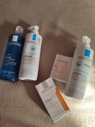 Молочко La Roche-Posay Lipikar увлажняющее средство для сухой кожи младенцев и взрослых 400 мл (3337875549615) фото от покупателей 12