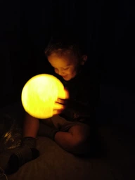 Бездротова лампа дитячий Нічник Місяць 3D AVVS tech Moon Lamp G-7 original фото від покупців 9