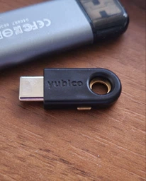 Ключ безпеки Yubico Yubikey 5C