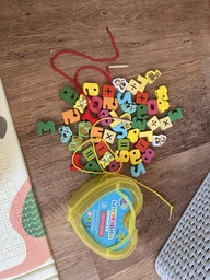 Деревянная игра-шнуровка MD 0344 Бусы