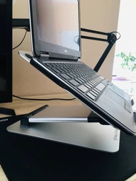Підставка стєнд для ноутбуків і планшетів HQ-Tech Stabletron M18 Aluminum Laptop Stand Silver для MacBook підвищена стійкість для ноутбуків до 17 дюймів, складна конструкція(колір siilver)