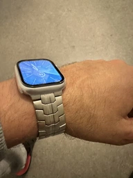 Смарт-годинник Apple Watch Series 9 GPS 41mm Starlight Aluminium Case with Starlight Sport Band - M/L (MR8U3QP/A) фото від покупців 18