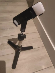 Беспроводная селфипалка Selfie Stick QS2s.2 портативный штатив трипод с подсветкой с пультом дистанционного управления для телефона Android IPhone черная с Bluetooth фото от покупателей 8