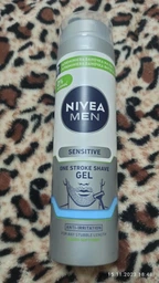 Гель для гоління NIVEA MEN Одним рухом для чутливої шкіри 200 мл (4006000051796/5900017068596)
