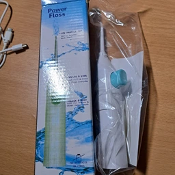 Ирригатор для чистки зубов/полости рта портативный с аккумулятором Oral Irrigator на 240 мл белый (GS-114567) фото от покупателей 10