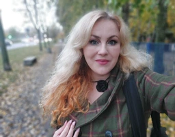 Чокер украшение на шею цветок роза на шнурке молочного цвета фото от покупателей 5