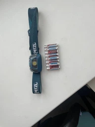 Батарейка PHILIPS LR03 AAA Alkaline Power * 4 (LR03P4B/10) фото від покупців 4