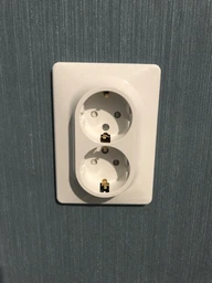 Двойная розетка 2P + E с заземляющим контактом Schneider Electric Sedna Design Белый (SDD311221) фото от покупателей 2